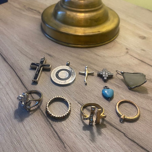 Jewelry used, pack of 11, silver and gold colors