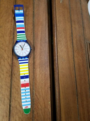 Ρολόϊ Swatch σαν καινούργιο, πολύχρωμο, unisex