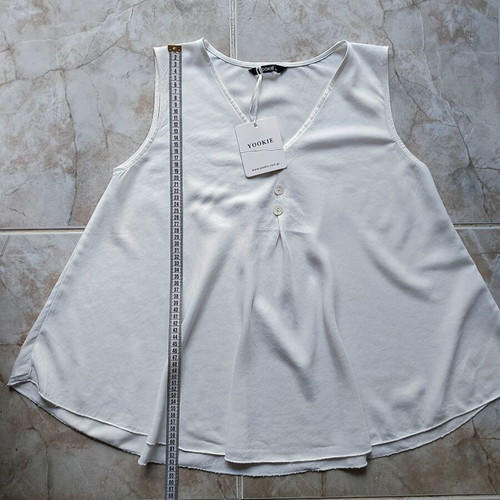 Yookie sleeveless blouse new, sizes M-L, white