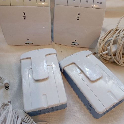 Philips Avent DECT SCD510 baby monitor used for parts or repair