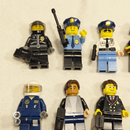 LEGO City police figures, set