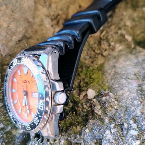 Lorus automatic watch used, waterproof 100m, black-orange