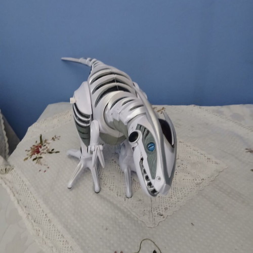 Dinosaur toy, no controller