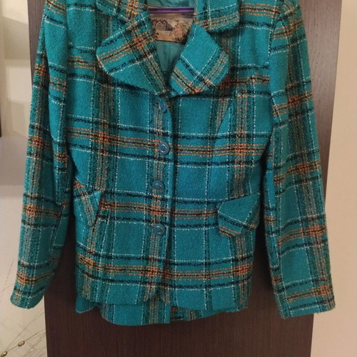 Louisa suit size 44 excellent condition