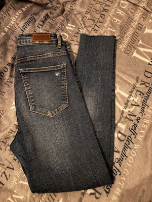 Bershka jeans with rips used, blue, size M