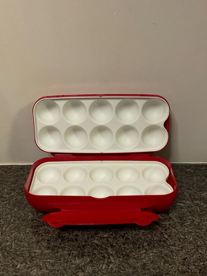 Tupperware egg holder 10 slots new