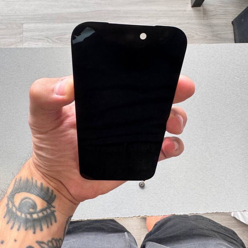 iPhone 17 Pro screen like new, genuine Apple replacement