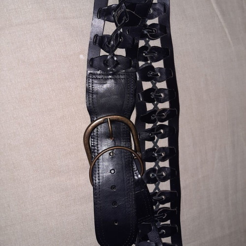 Leather belt used with braided design, length 104 cm, black
