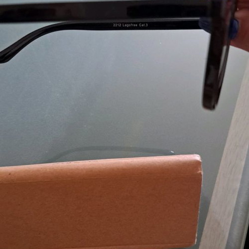 Black sunglasses like new
