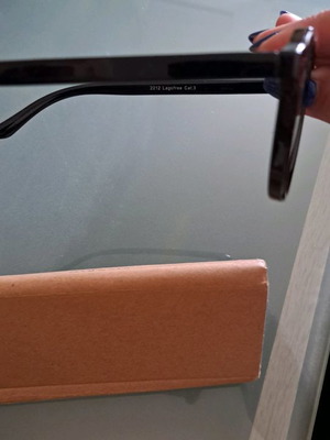 Black sunglasses like new