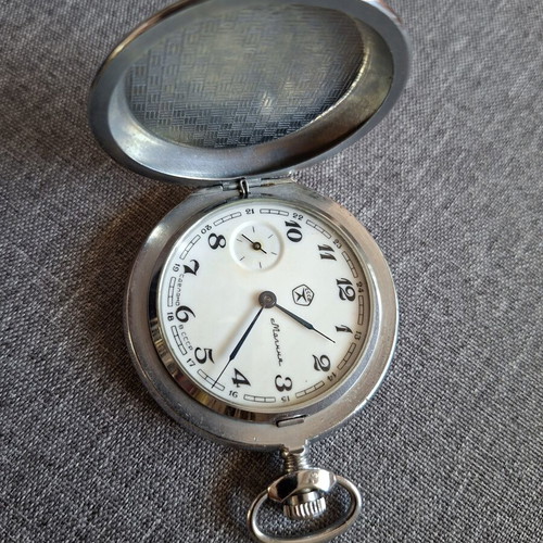 Molnija USSR Vintage Pocket Watch 50 mm like new, manual winding
