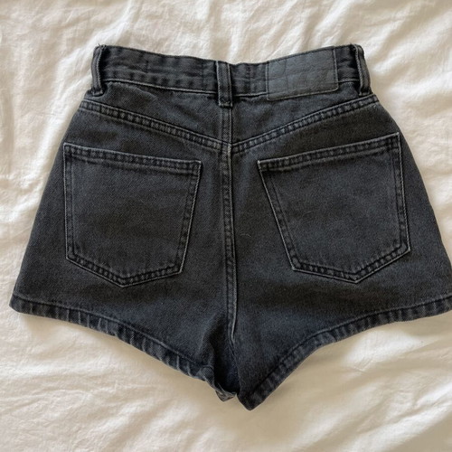 Cotton-On high-waisted mom denim shorts, size 34