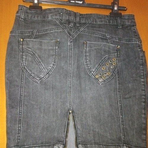 Black denim skirt with studs like new