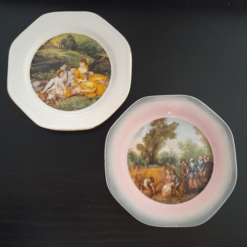 Vintage plates used, set of 2, 19cm diameter