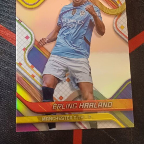 Topps Finest UEFA Club Competitions 2024/25 Erling Haaland Refractor #50 Manchester City