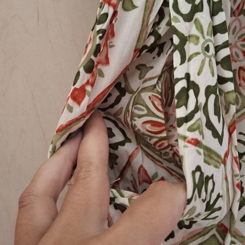 Printed pants size L, new, cotton, white with olive and coral design