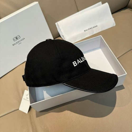 Balenciaga baseball cap new, black and white, one size