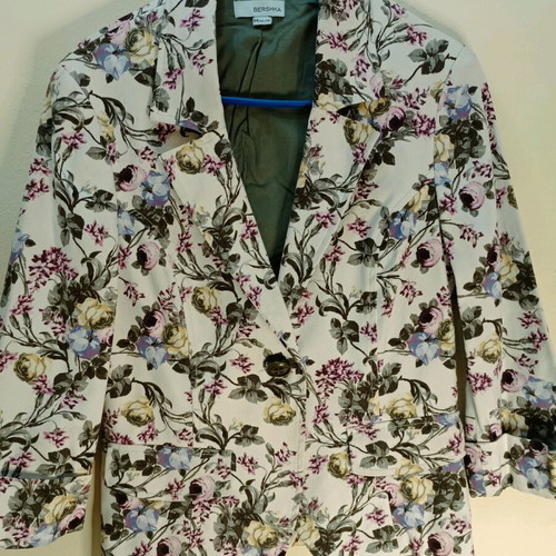 Bershka women's floral blazer white with 3/4 sleeves like new