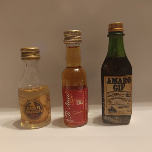 Italian liqueur miniatures, pack of 6, sealed