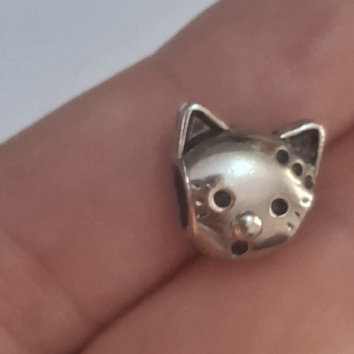 Charm for bracelets cat head silver, like new