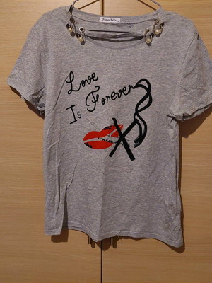 Foresta Bella Grey Short Sleeve T-Shirt New with Strass, Studs and Pearls Size Small/Medium