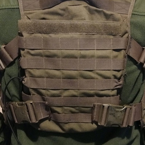 Tasmanian Tiger Chest Rig like new, full set Olive
