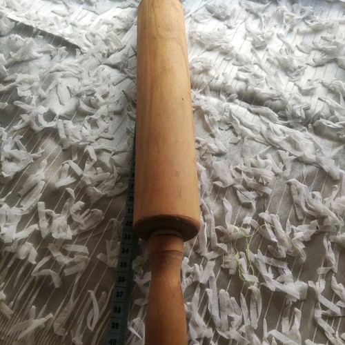 Wooden rolling pin like new in very good condition