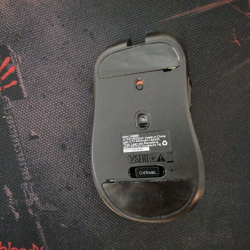 Gaming mouse Trust GXT 923 Ybar Wireless RGB LED σαν καινούργιο με mousepad Bloody
