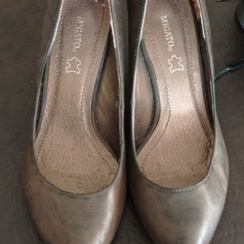Migato women's leather pumps like new, brown-bronze, size 39