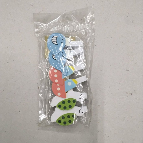 Craft Clothespins 4.5cm set of 6 new with designs