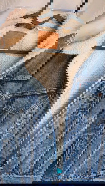 Levi's jean jacket!