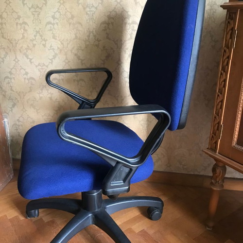 Dromeas office chair used with wheels without height adjustment
