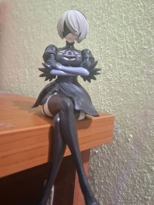 2B noodle stopper figure like new