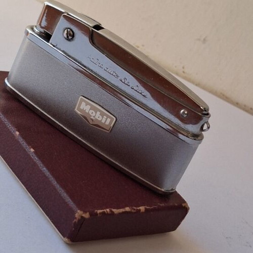 Mobil De Iixe lighter retro, like new