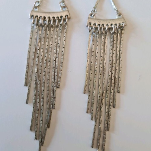 Dangling earrings like new, silver stainless steel