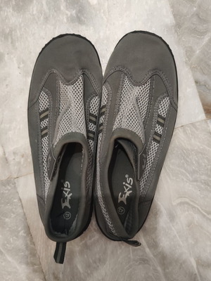 Exis water shoes like new, size 42, gray