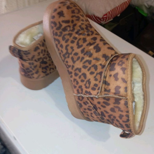 Sinsay ankle boots No40 new leopard print with inner fur