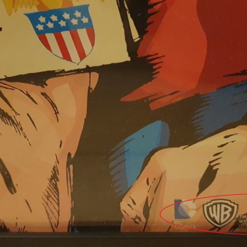 DC Justice League poster large, like new, framed with plexiglass
