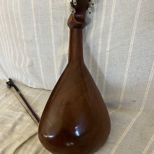 Cretan lyra handmade, like new, white mulberry body, date wood top