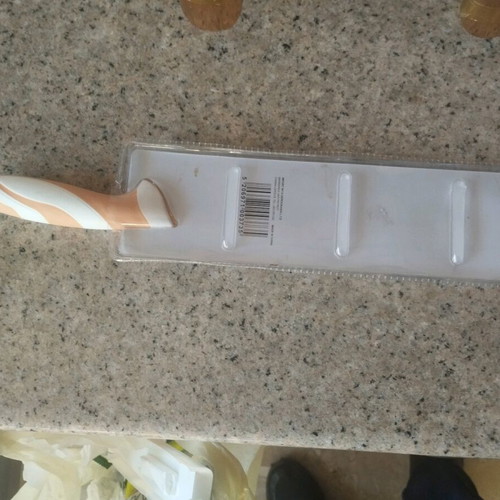 Bread knife new