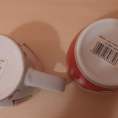 Porcelain mugs with hearts new, set of two