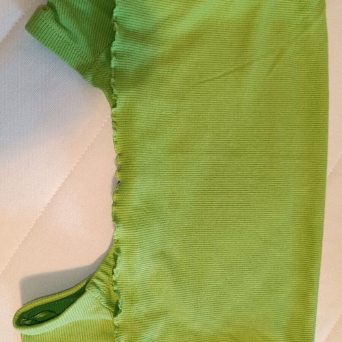 Green Jennyfer t-shirt used with gathered edges size M