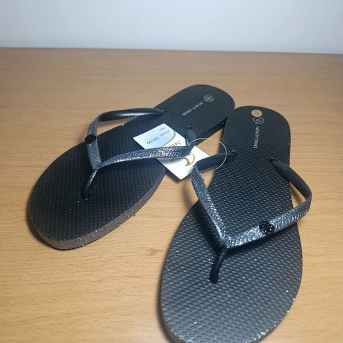 Infinity Cross flip flops 41/42, glitter collection