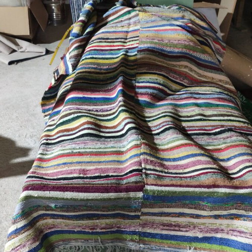 Rag rug like new, dimensions approximately 260x145