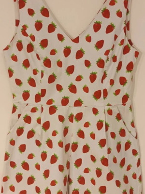 Strawberry romper small, like new, vintage-inspired women's jumpsuit