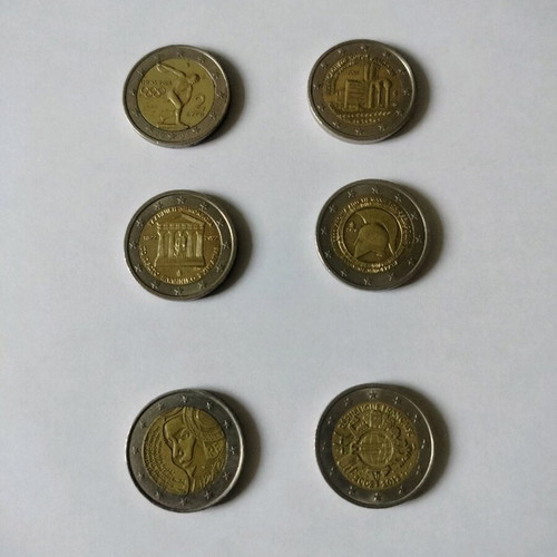 Collection of 2€ commemorative coins like new, Greece and France