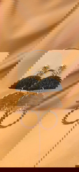 Σκουλαρίκια