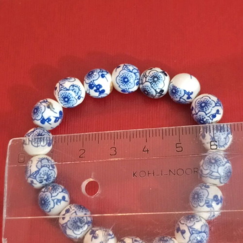 Bracelet set with ceramic beads vintage like new