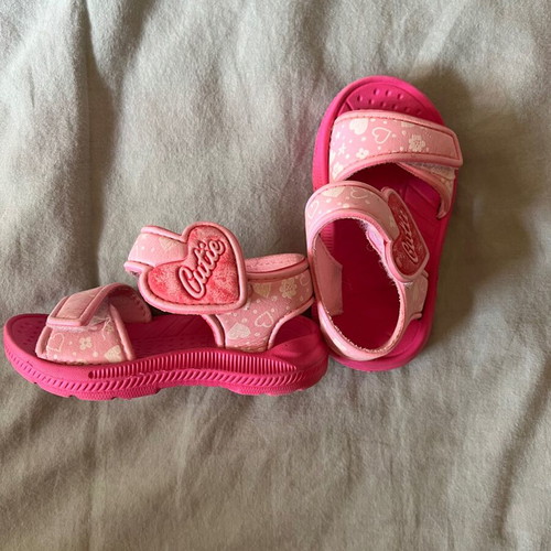 Baby sandals pink for girl, used