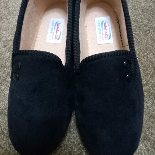 Natalia Gil winter closed slippers size 36 black new
